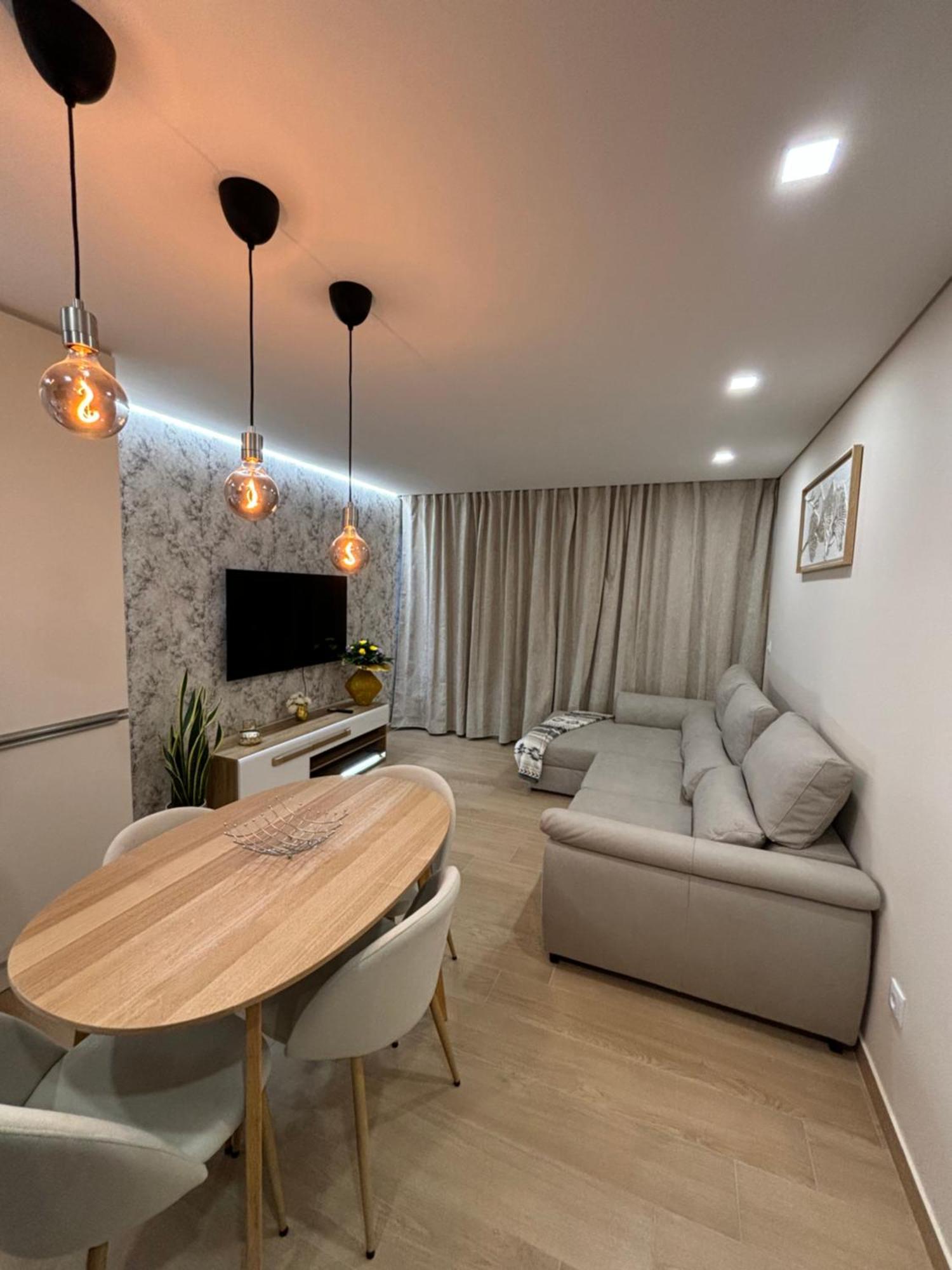 Appartement T2 Vue Sur Mer, Place Mediterranee Canet-en-Roussillon Bagian luar foto